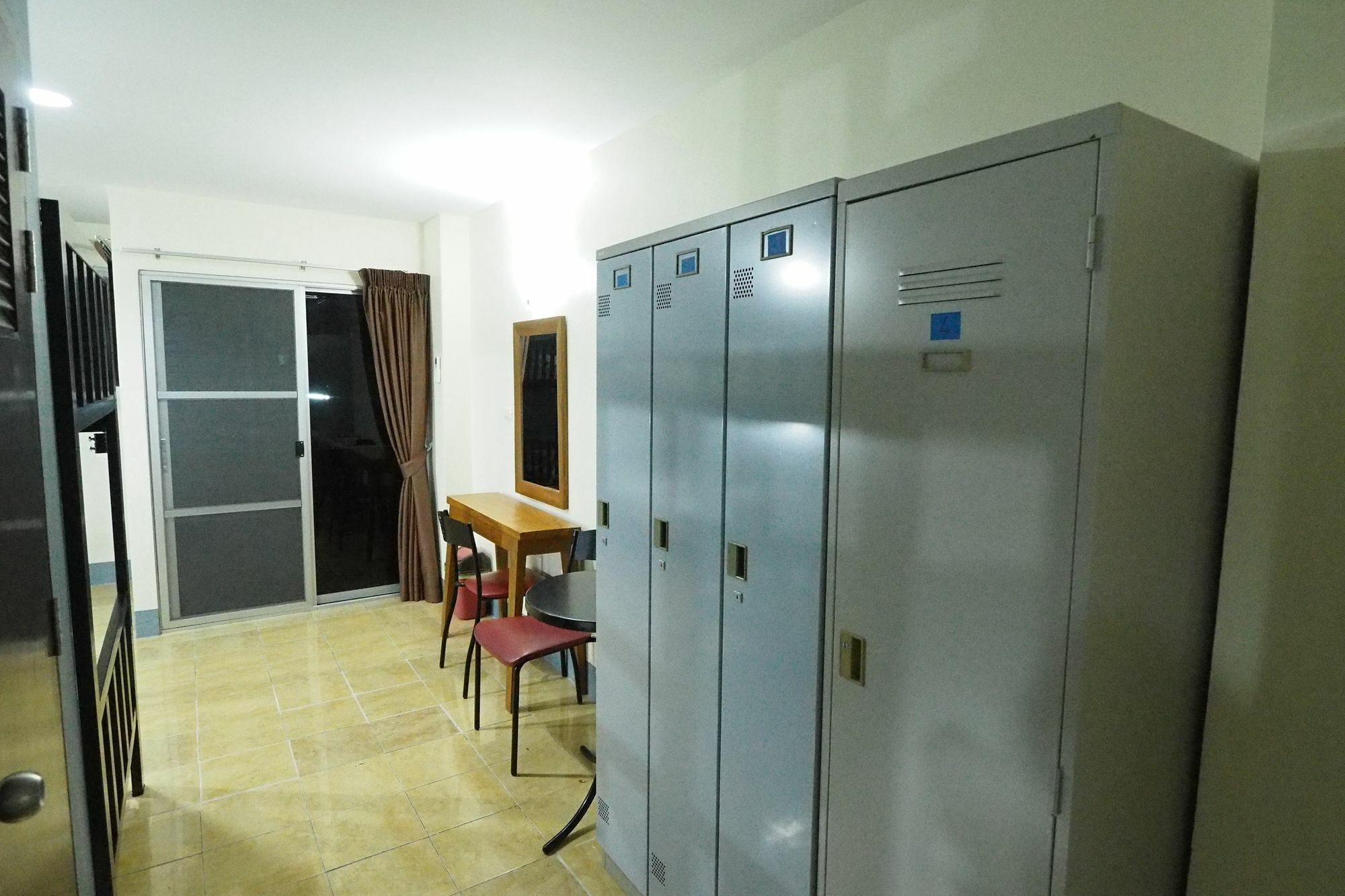 Just Sleep @Box Hostel Chiang Mai Luaran gambar